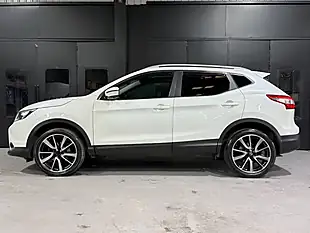 Used 2016 Nissan Qashqai Tekna White - Interior and Exterior details 11
