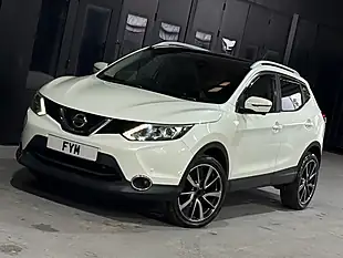 Used 2016 Nissan Qashqai Tekna White - Interior and Exterior details 17