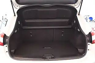 Used 2016 Nissan Qashqai Tekna White - Interior and Exterior details 10