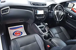 Used 2016 Nissan Qashqai Tekna White - Interior and Exterior details 12