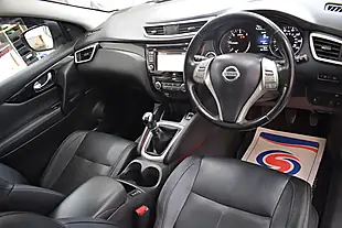 Used 2016 Nissan Qashqai Tekna White - Interior and Exterior details 7