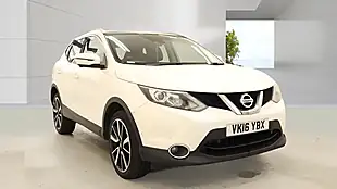 Used 2016 Nissan Qashqai Tekna White - Interior and Exterior details 7