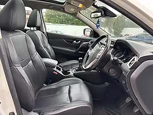 Used 2016 Nissan Qashqai Tekna White - Interior and Exterior details 10