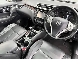 Used 2016 Nissan Qashqai Tekna White - Interior and Exterior details 17