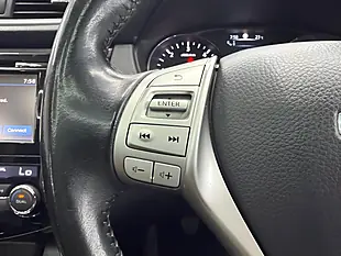Used 2016 Nissan Qashqai Tekna White - Interior and Exterior details 19