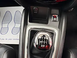 Used 2016 Nissan Qashqai Tekna White - Interior and Exterior details 14