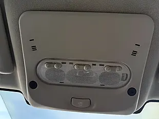 Used 2016 Nissan Qashqai Visia Red - Interior and Exterior details 17