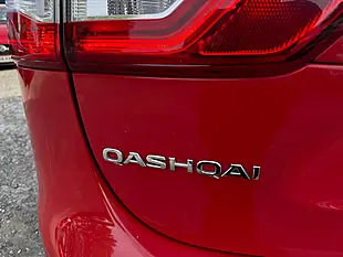 Used 2016 Nissan Qashqai Visia Red - Interior and Exterior details 19