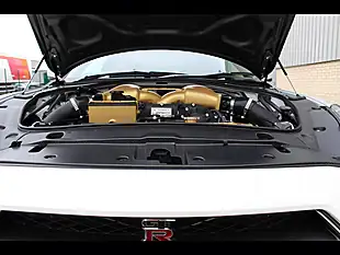 Used 2016 Nissan R35 GTR Oem White - Interior and Exterior details 19