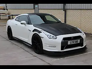 Used 2016 Nissan R35 GTR Oem White - Interior and Exterior details 5