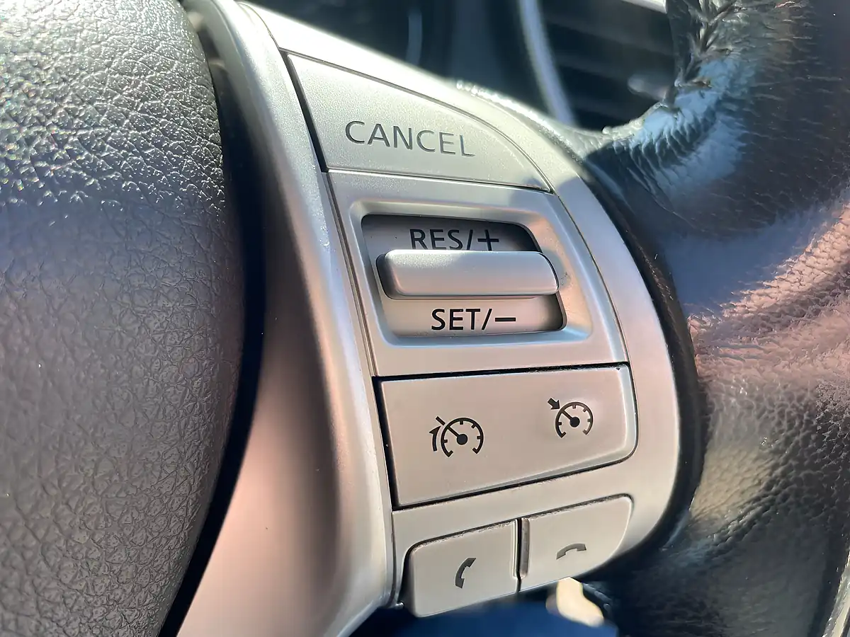 Used 2016 Nissan X-Trail Acenta Black - Interior and Exterior details 17