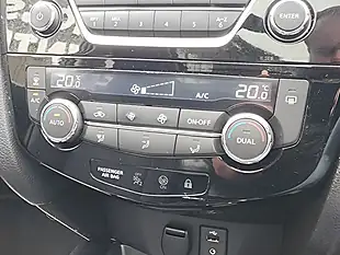 Used 2016 Nissan X-Trail Acenta Black - Interior and Exterior details 13