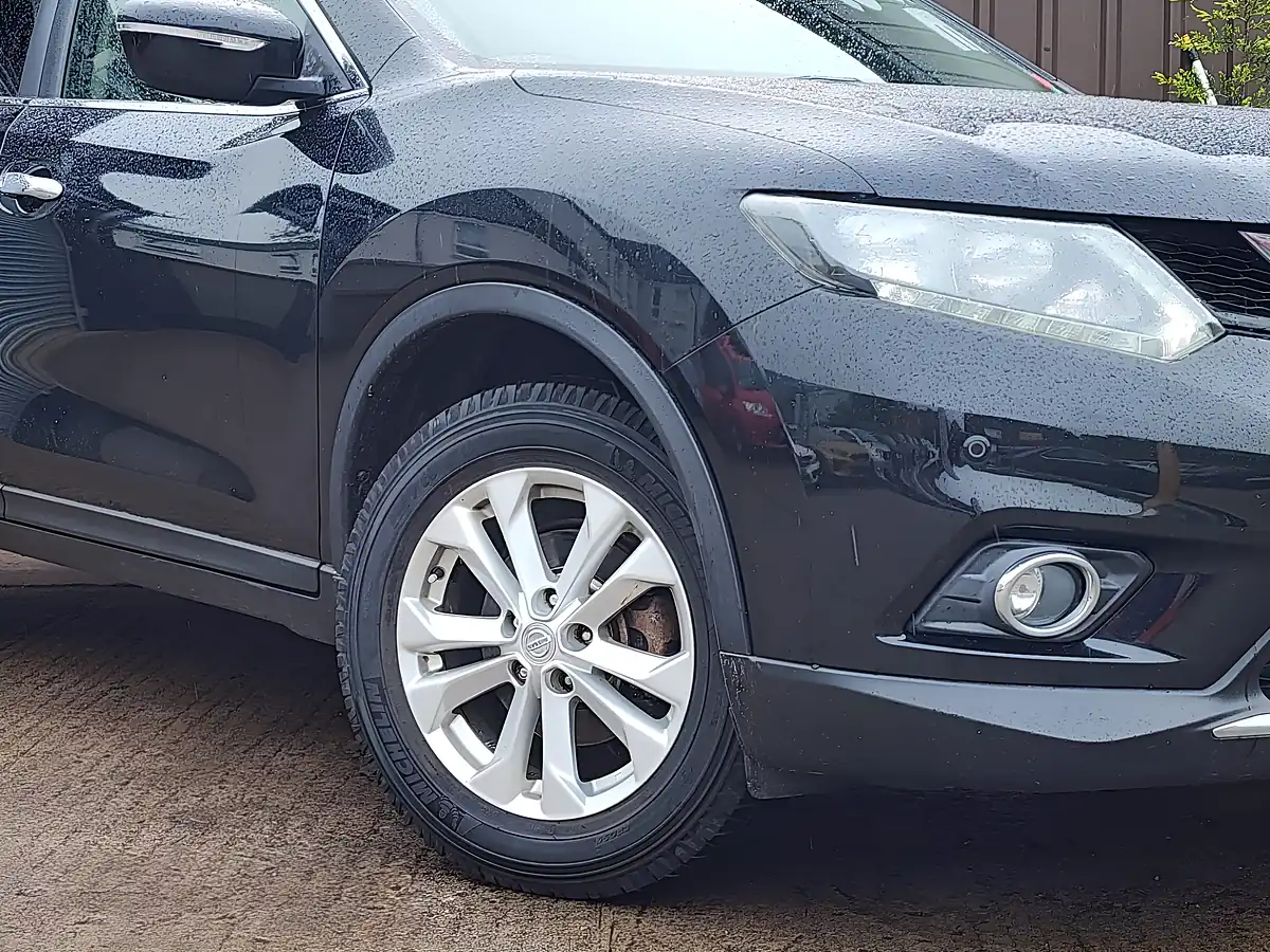 Used 2016 Nissan X-Trail Acenta Black - Interior and Exterior details 2