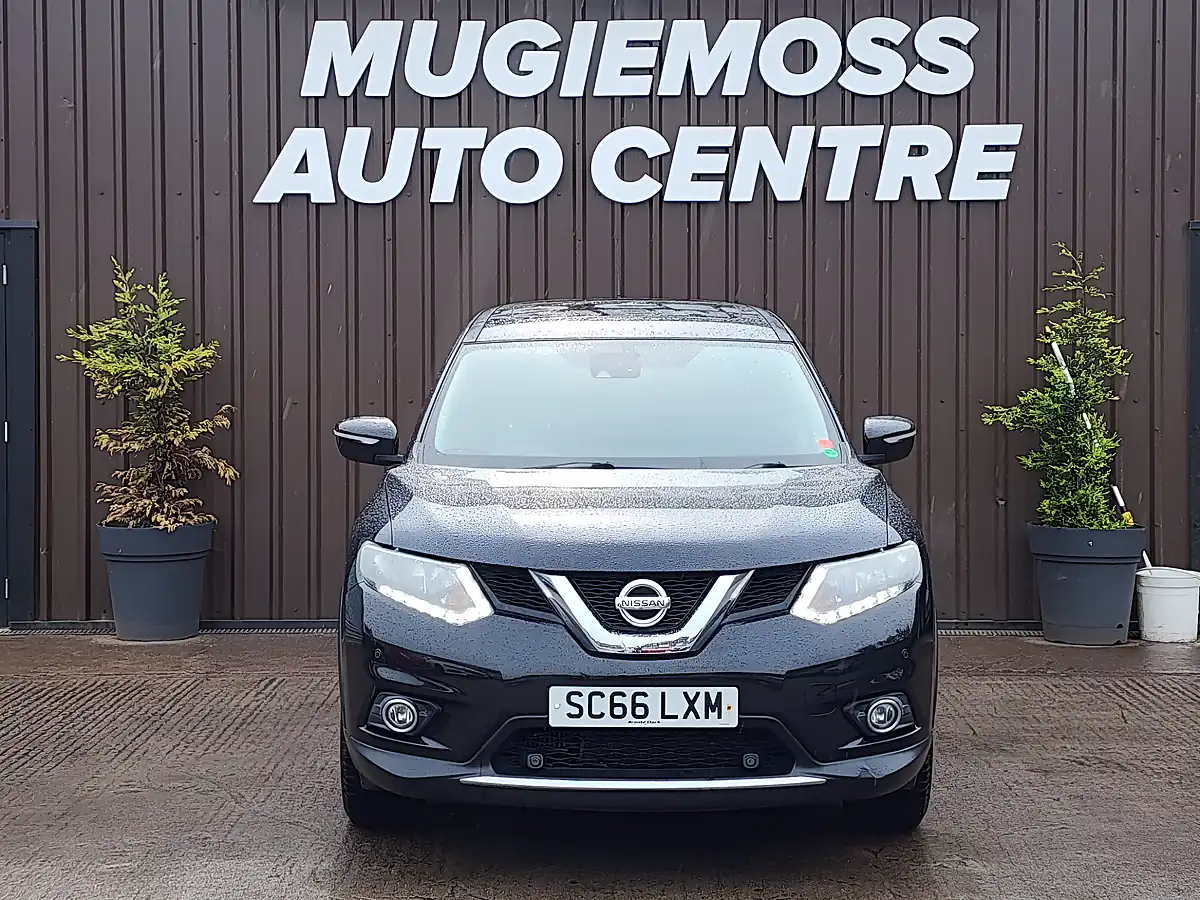 Used 2016 Nissan X-Trail Acenta Black - Interior and Exterior details 3
