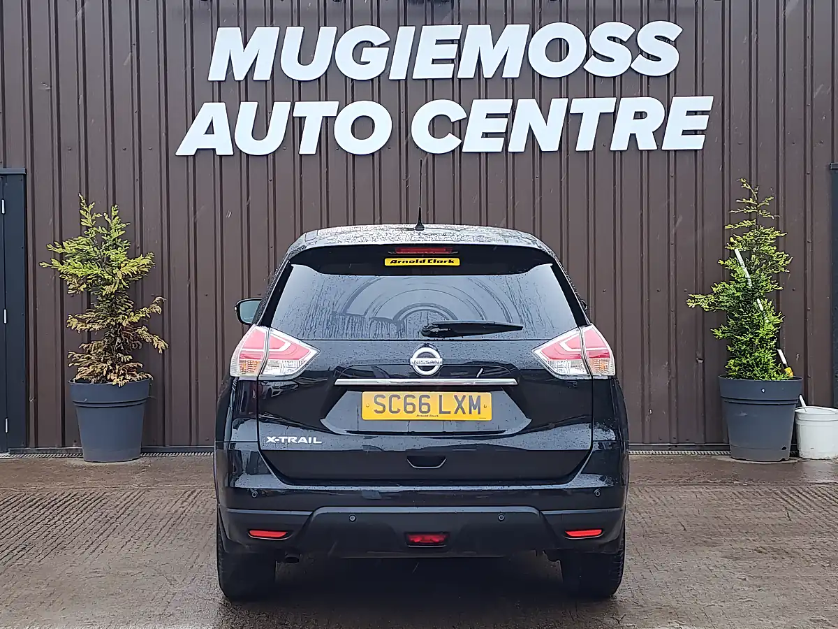 Used 2016 Nissan X-Trail Acenta Black - Interior and Exterior details 5