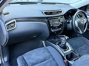 Used 2016 Nissan X-Trail Acenta Black - Interior and Exterior details 15