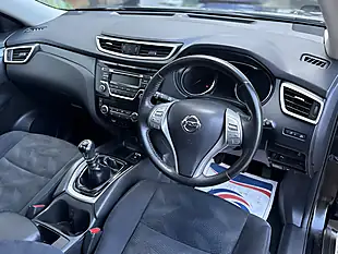 Used 2016 Nissan X-Trail Acenta Black - Interior and Exterior details 16
