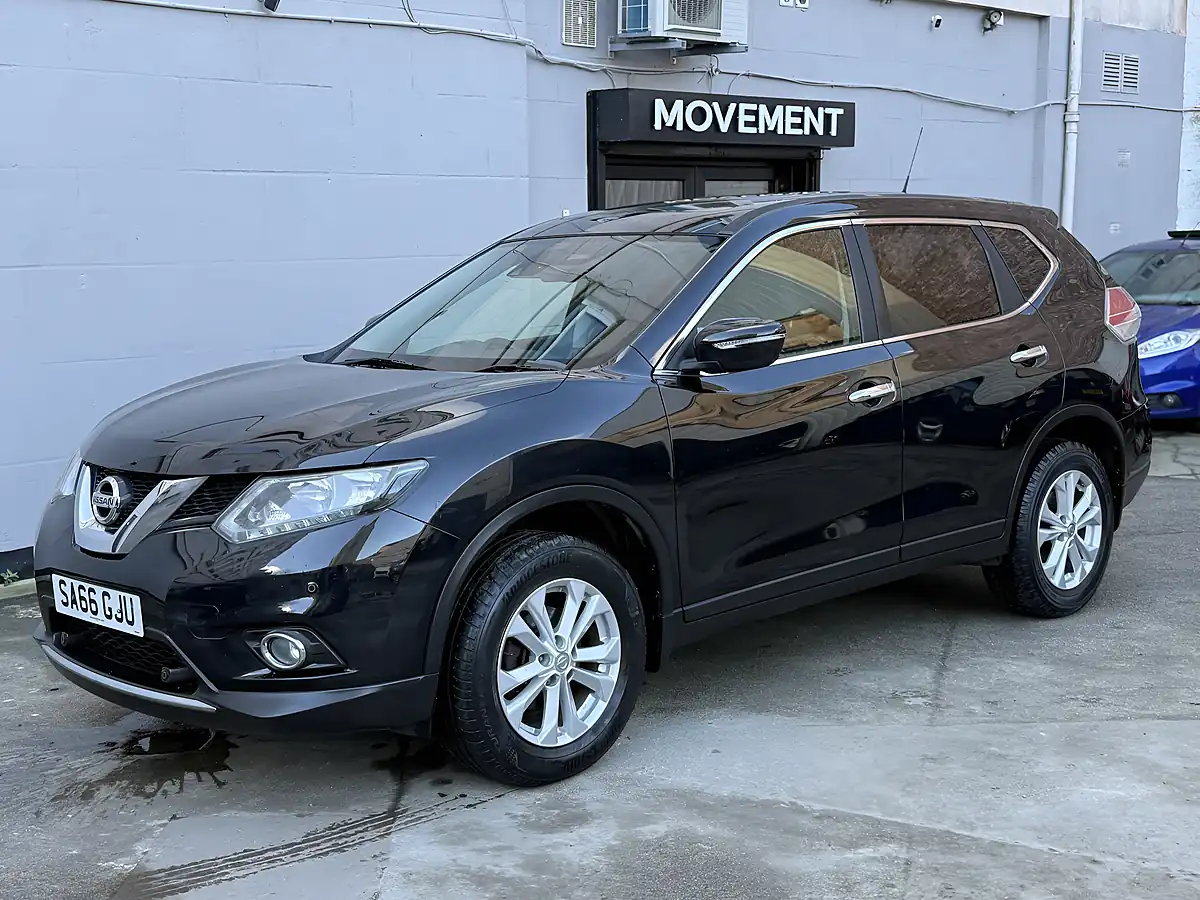 Used 2016 Nissan X-Trail Acenta Black - Interior and Exterior details 2