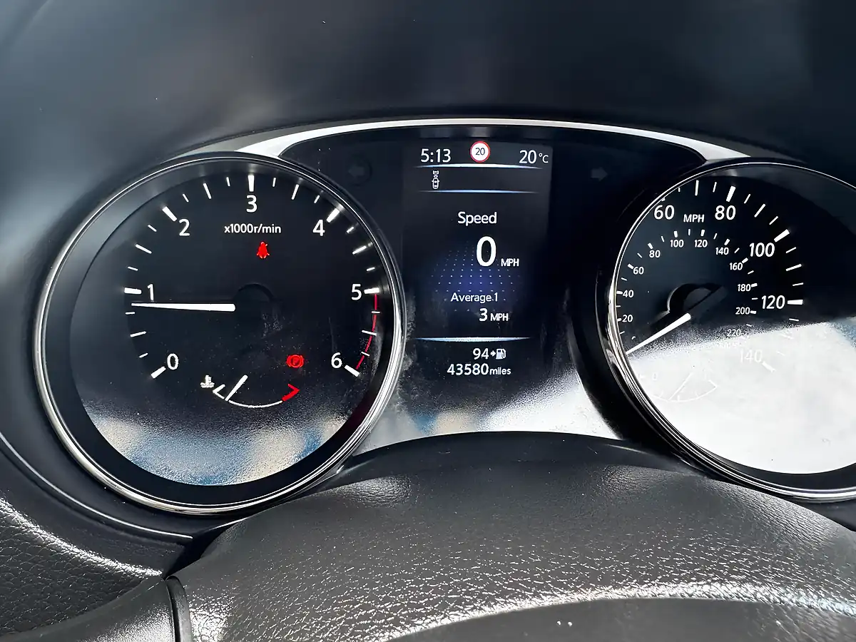Used 2016 Nissan X-Trail Acenta Green - Interior and Exterior details 19