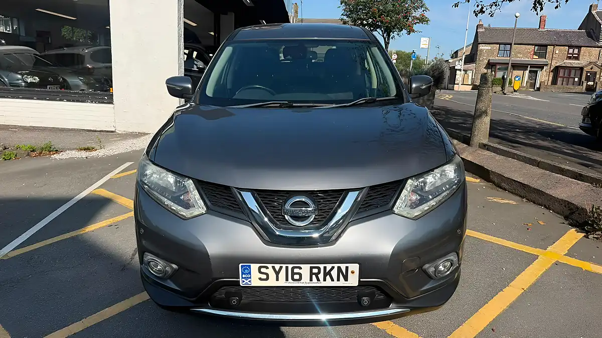 Used 2016 Nissan X-Trail Acenta Grey - Interior and Exterior details 2