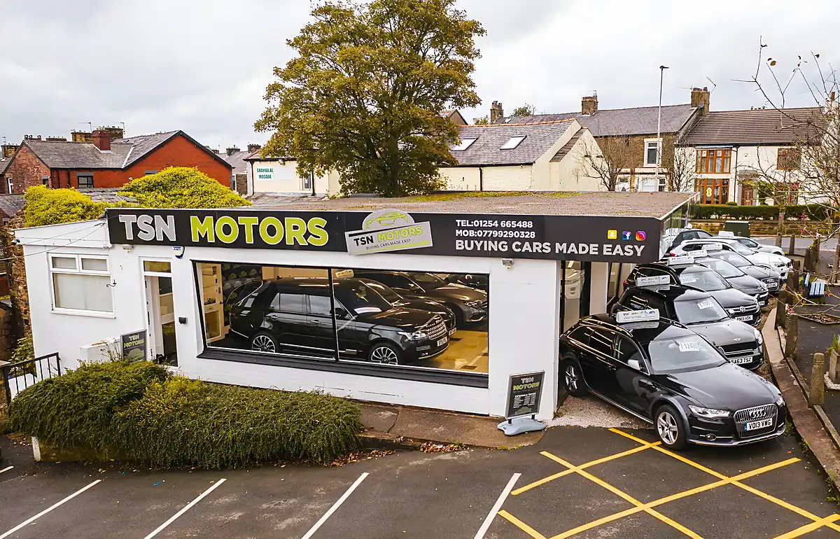 Used 2016 Nissan X-Trail Acenta Grey - Interior and Exterior details 4