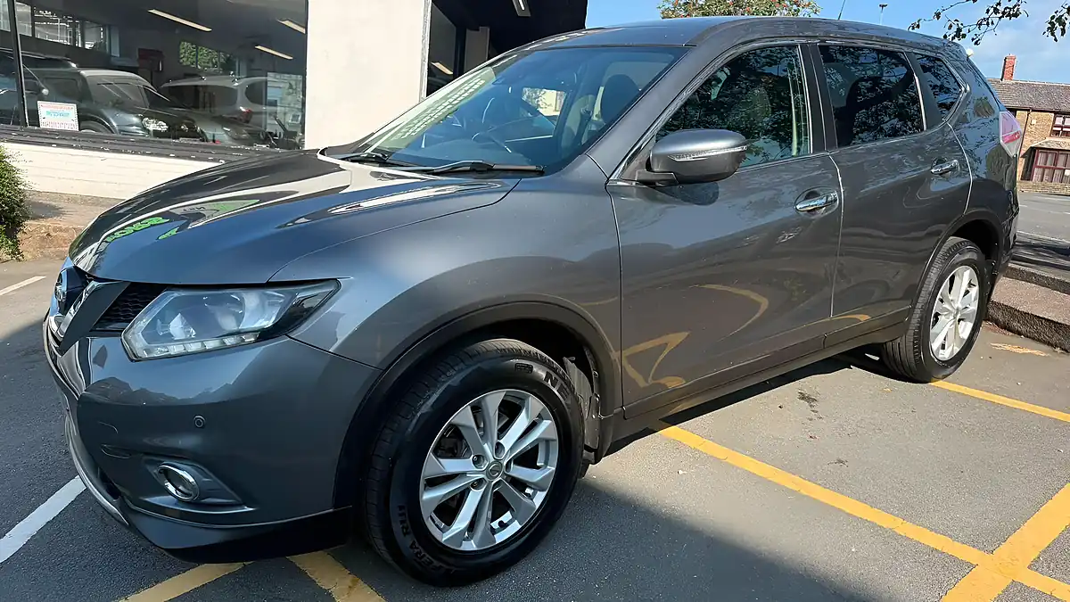 Used 2016 Nissan X-Trail Acenta Grey - Interior and Exterior details 7