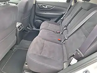 Used 2016 Nissan X-Trail Acenta Silver - Interior and Exterior details 10