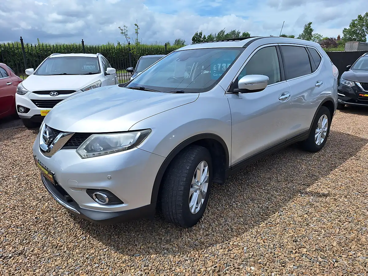 Used 2016 Nissan X-Trail Acenta Silver - Interior and Exterior details 11