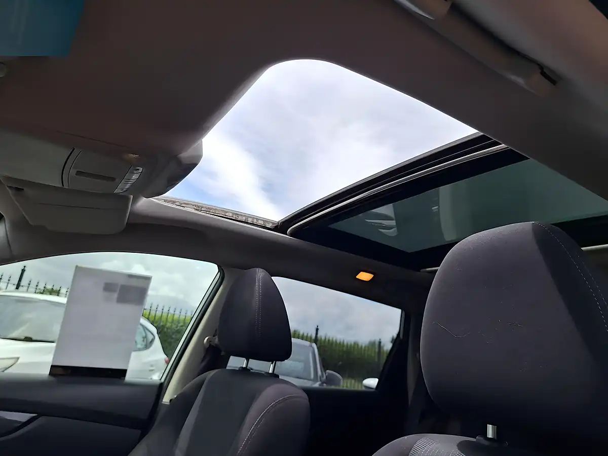 Used 2016 Nissan X-Trail Acenta Silver - Interior and Exterior details 7