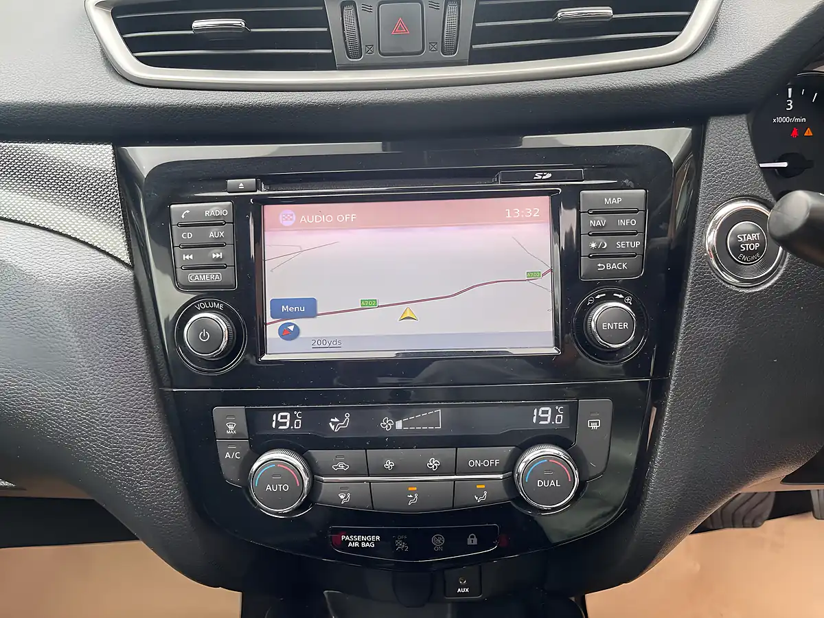 Used 2016 Nissan X-Trail N-Tec Black - Interior and Exterior details 9
