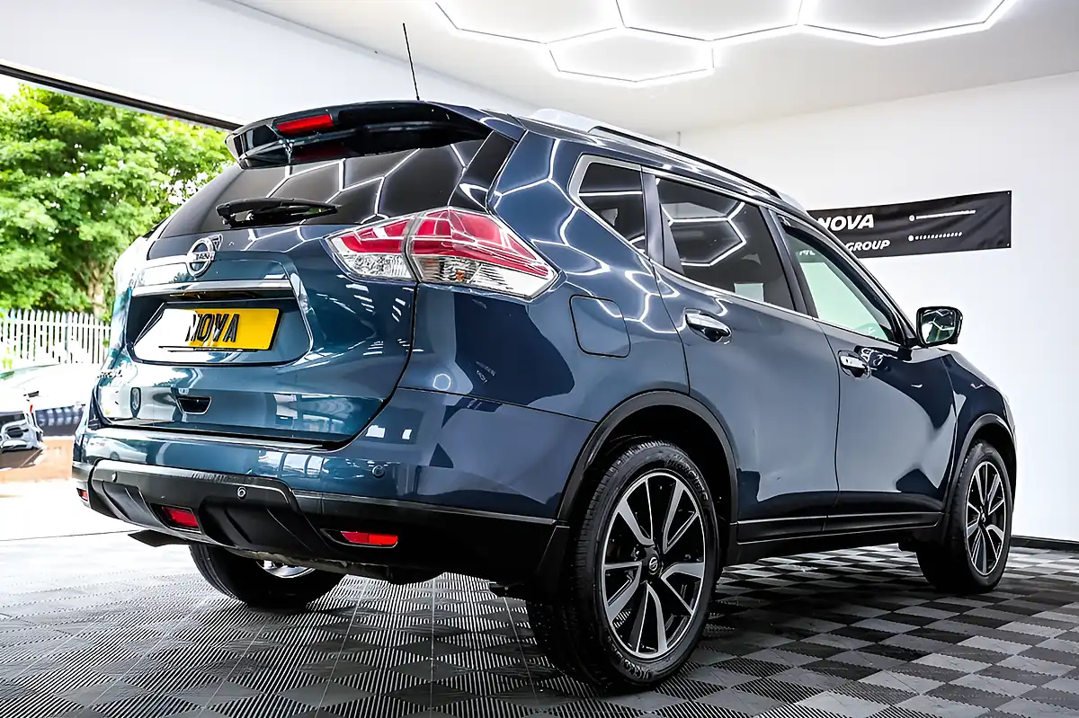 Used 2016 Nissan X-Trail N-Tec Blue - Interior and Exterior details 10
