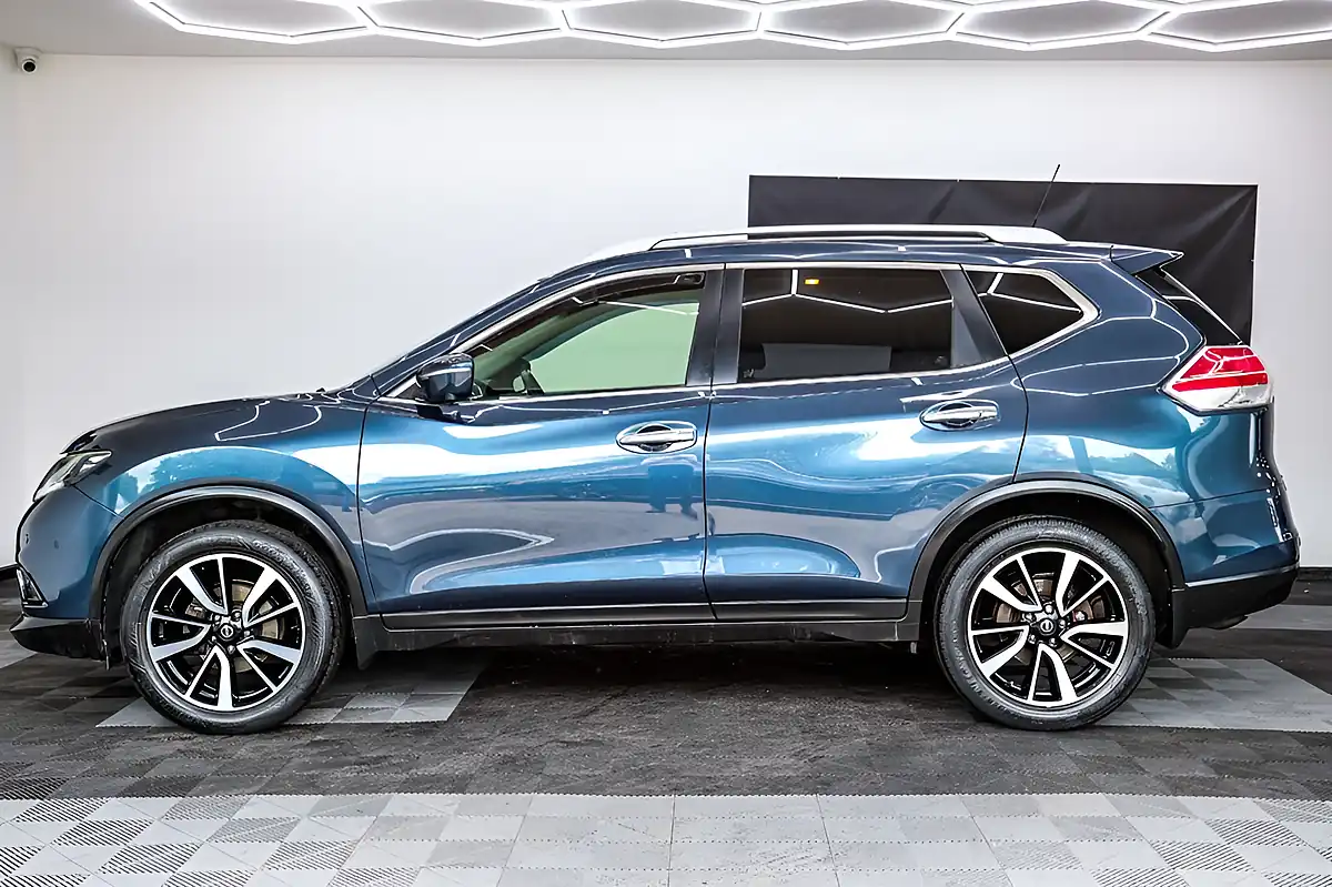 Used 2016 Nissan X-Trail N-Tec Blue - Interior and Exterior details 6