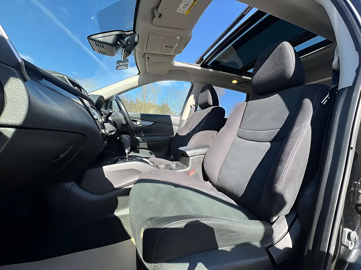 Used 2016 Nissan X-Trail N-Tec Ebisu Black - Interior and Exterior details 19