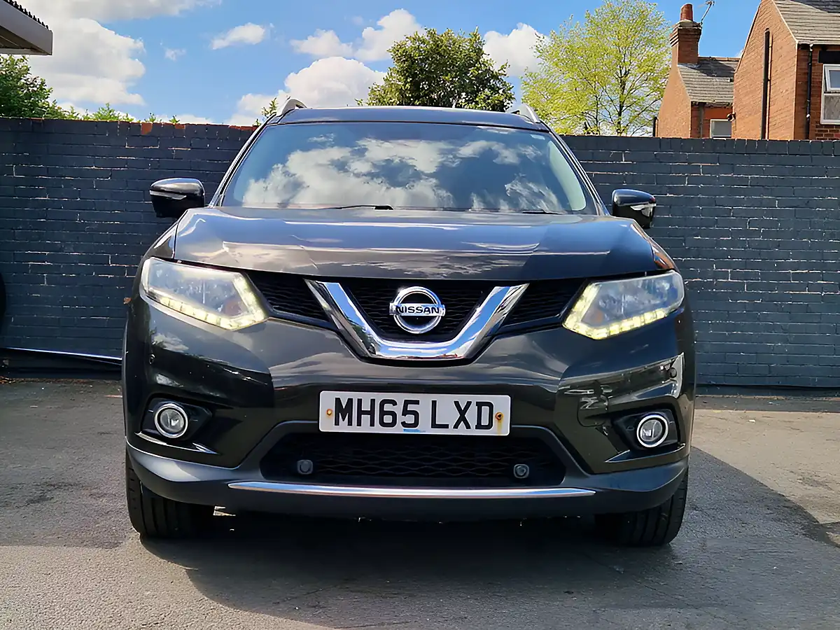 Used 2016 Nissan X-Trail N-Tec Green - Interior and Exterior details 11