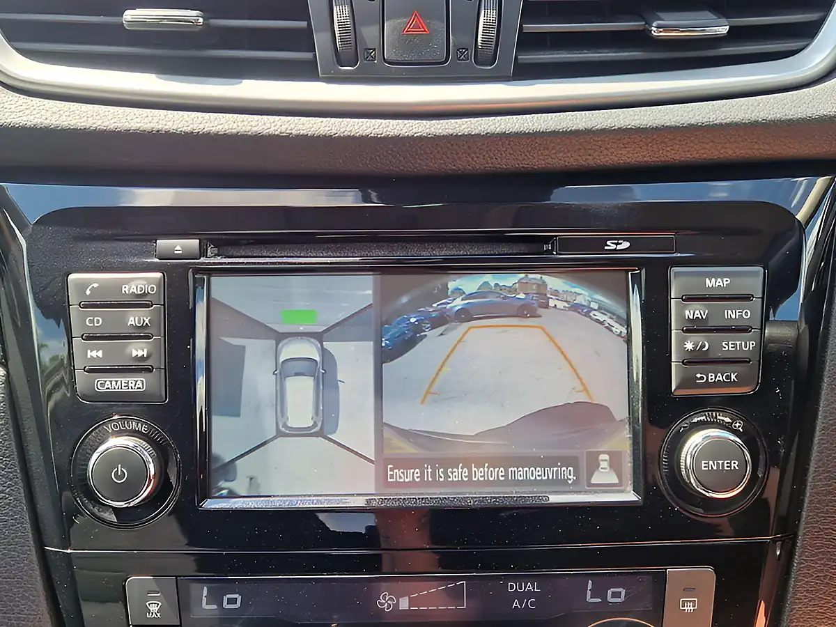 Used 2016 Nissan X-Trail N-Tec Green - Interior and Exterior details 20