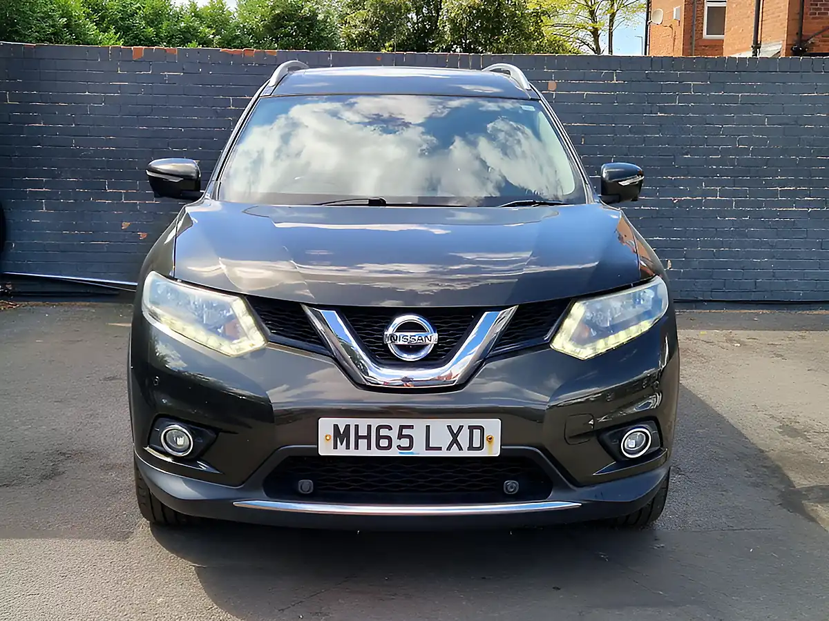 Used 2016 Nissan X-Trail N-Tec Green - Interior and Exterior details 4