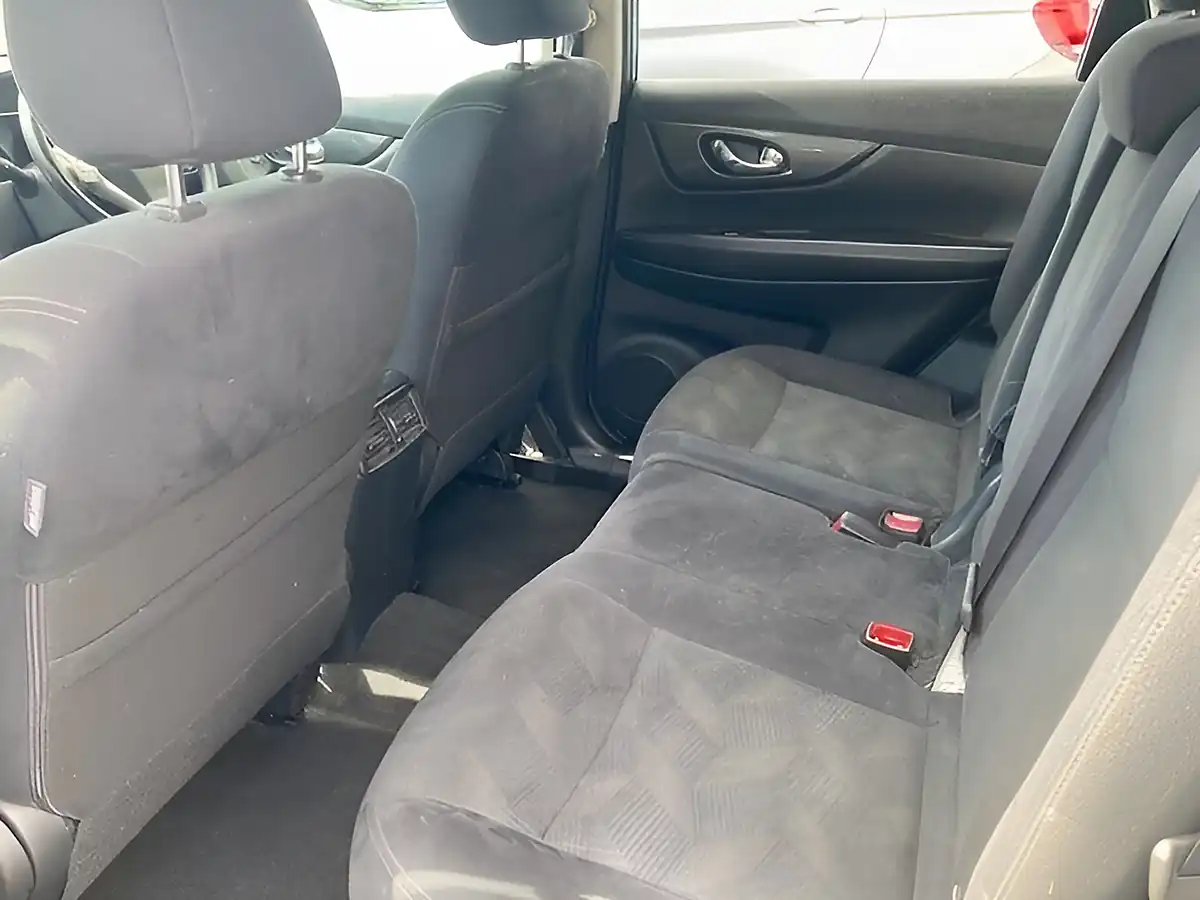 Used 2016 Nissan X-Trail N-Tec Grey - Interior and Exterior details 10