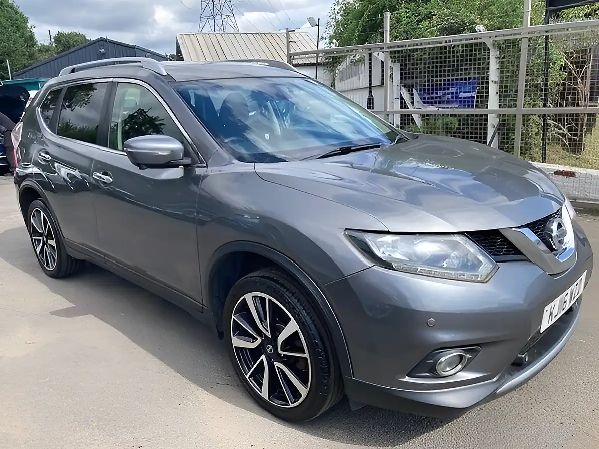 Used 2016 Nissan X-Trail N-Tec Grey - Interior and Exterior details 5