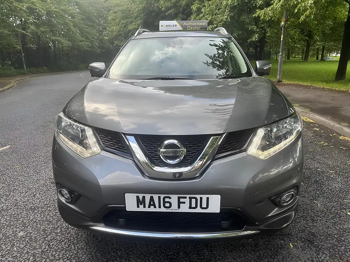 Used 2016 Nissan X-Trail N-Tec Grey - Interior and Exterior details 3