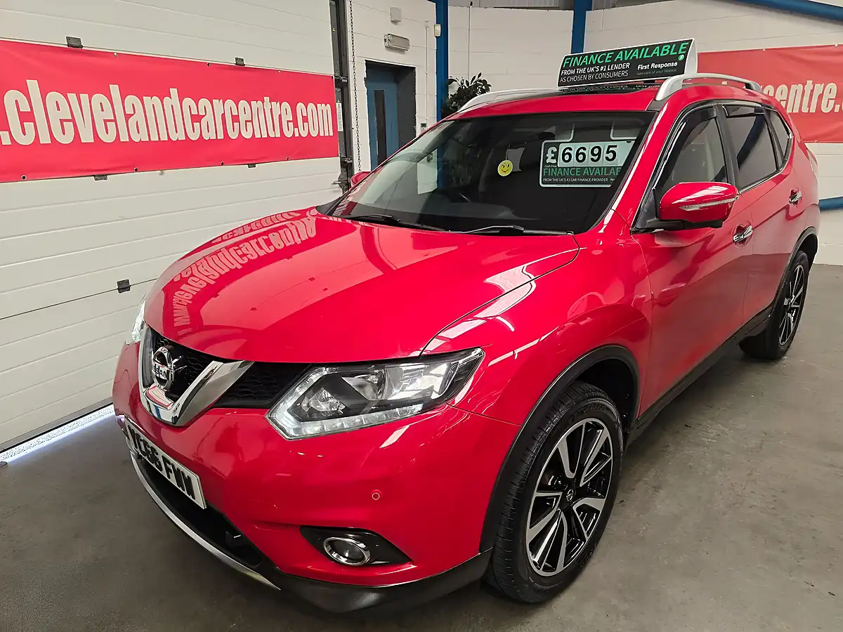 Used 2016 Nissan X-Trail N-Tec Red - Interior and Exterior details 14