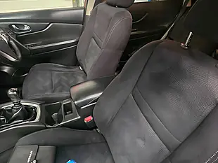 Used 2016 Nissan X-Trail N-Tec Red - Interior and Exterior details 19