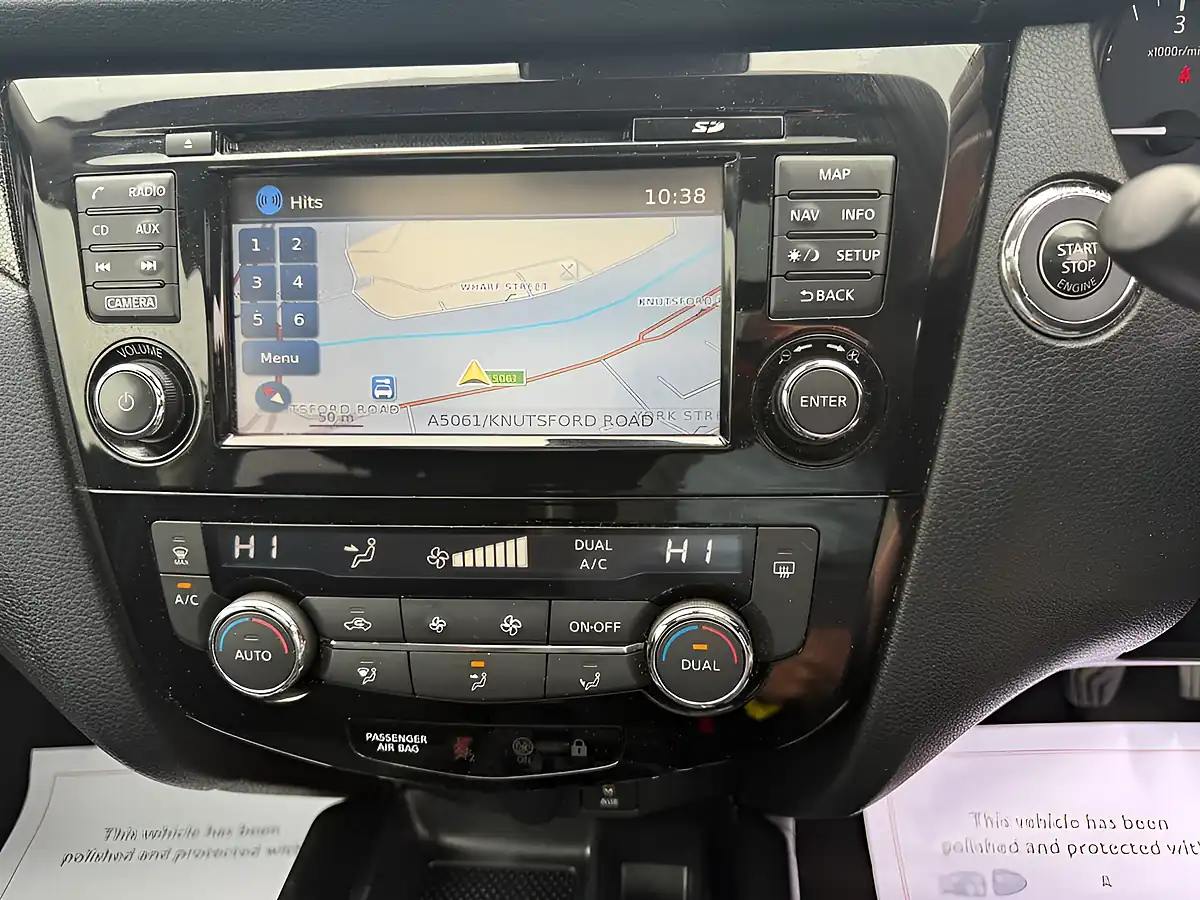 Used 2016 Nissan X-Trail N-Tec Silver - Interior and Exterior details 12