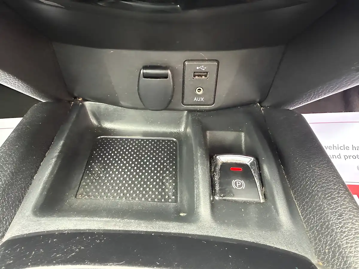 Used 2016 Nissan X-Trail N-Tec Silver - Interior and Exterior details 14