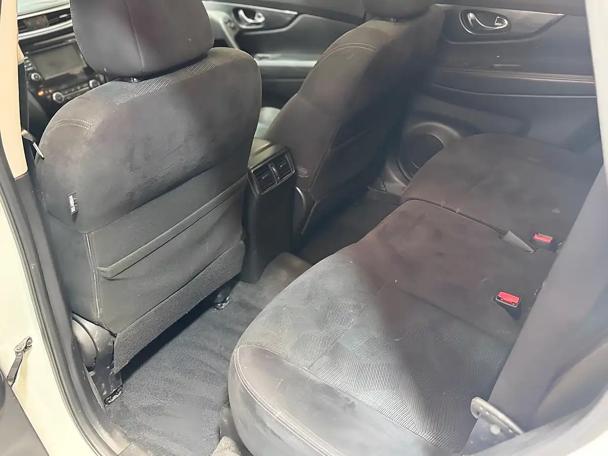 Used 2016 Nissan X-Trail N-Tec White - Interior and Exterior details 15