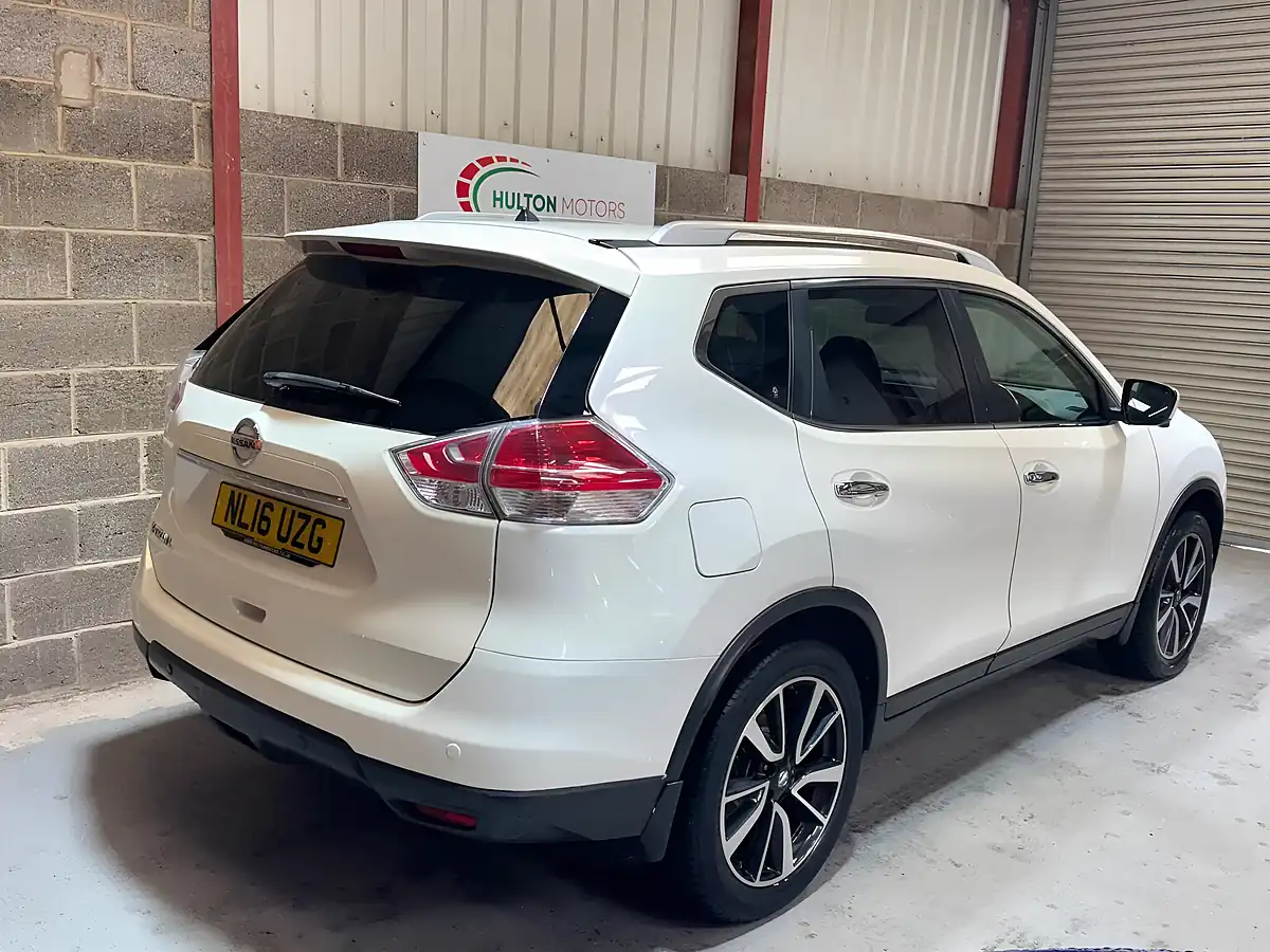Used 2016 Nissan X-Trail N-Tec White - Interior and Exterior details 7