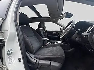 Used 2016 Nissan X-Trail N-Tec White - Interior and Exterior details 10