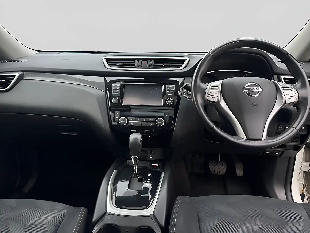Used 2016 Nissan X-Trail N-Tec White - Interior and Exterior details 14