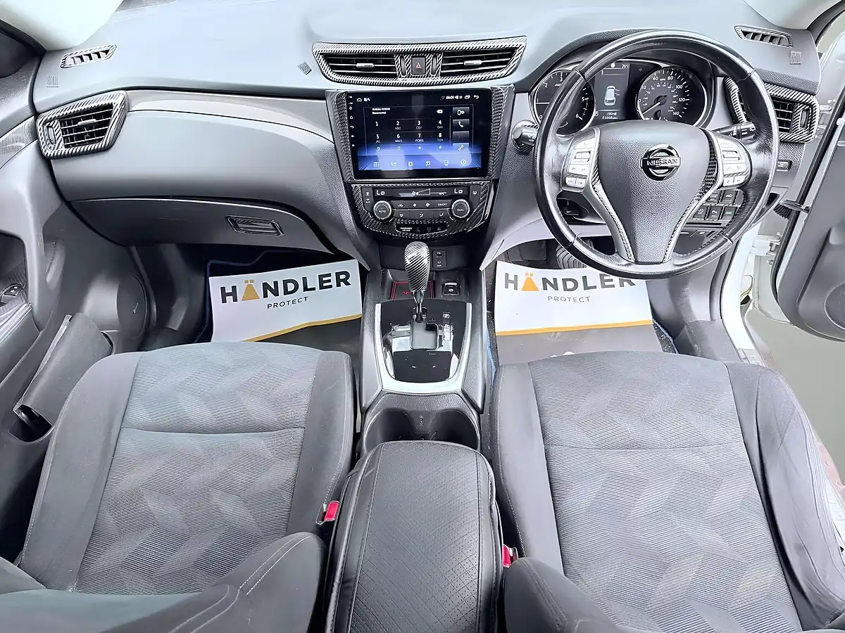 Used 2016 Nissan X-Trail N-Tec Xtron White - Interior and Exterior details 10