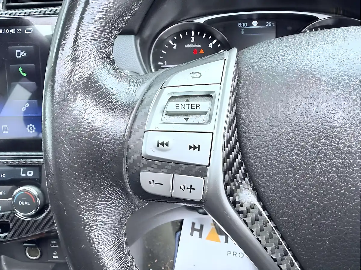 Used 2016 Nissan X-Trail N-Tec Xtron White - Interior and Exterior details 12