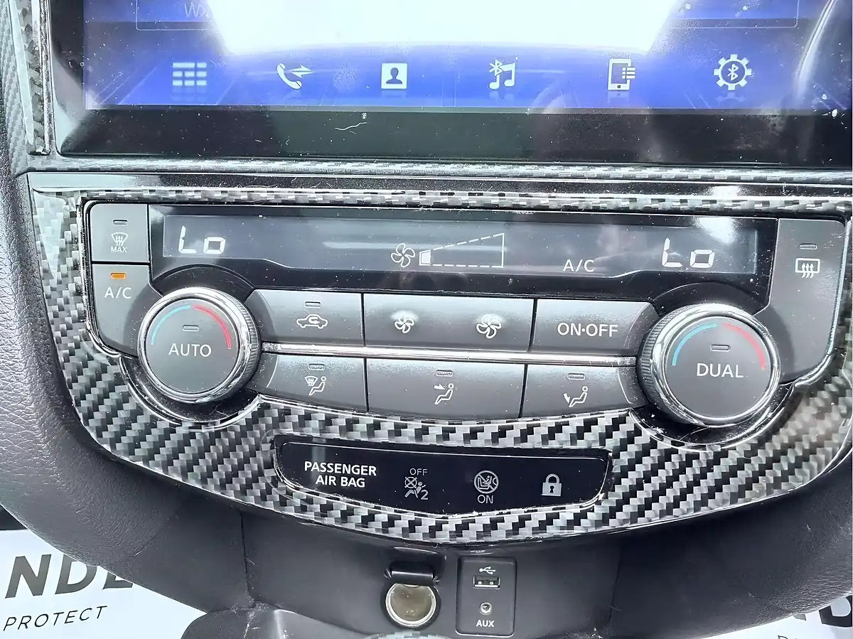 Used 2016 Nissan X-Trail N-Tec Xtron White - Interior and Exterior details 16